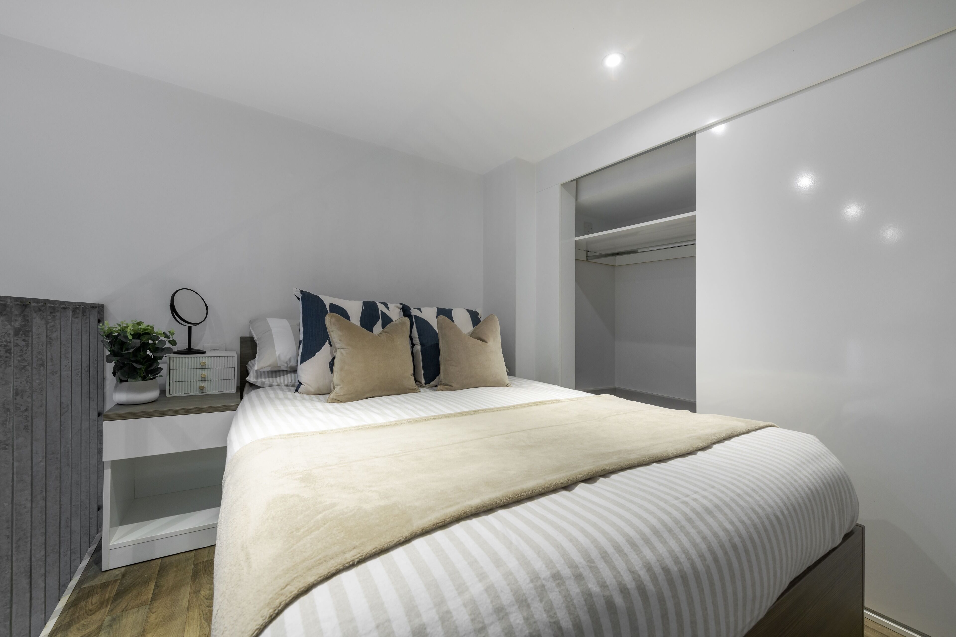 Studio, Non Smoking | Blackout curtains, free WiFi