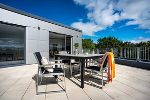 ห้องซิงเกิล, ปลอดบุหรี่ | ลานระเบียง/นอกชาน