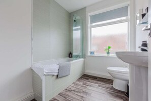Shower, towels