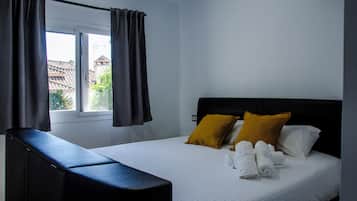 6 Schlafzimmer, Bügeleisen/Bügelbrett, kostenloses WLAN, Bettwäsche