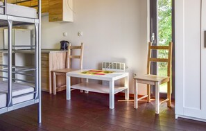 Interior - Awesome home in Nowe Warpno (Nowe Warpno)