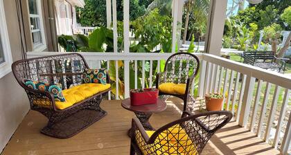 Charming 2-bedroom apartment in amazing St Croix with AC, WiFi