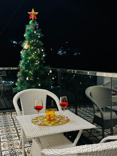 Panorama of Bliss- 2BHK hotel suites in charming Mukteshwar