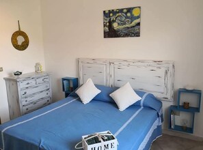 3 habitaciones, tabla de planchar con plancha, wifi y ropa de cama