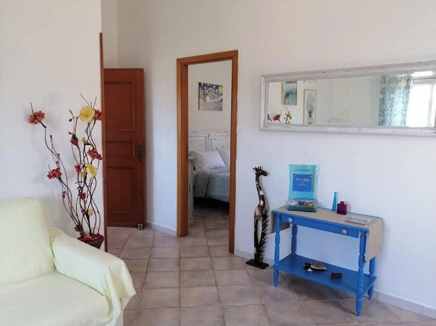 3 chambres, fer et planche à repasser, Wi-Fi, draps fournis