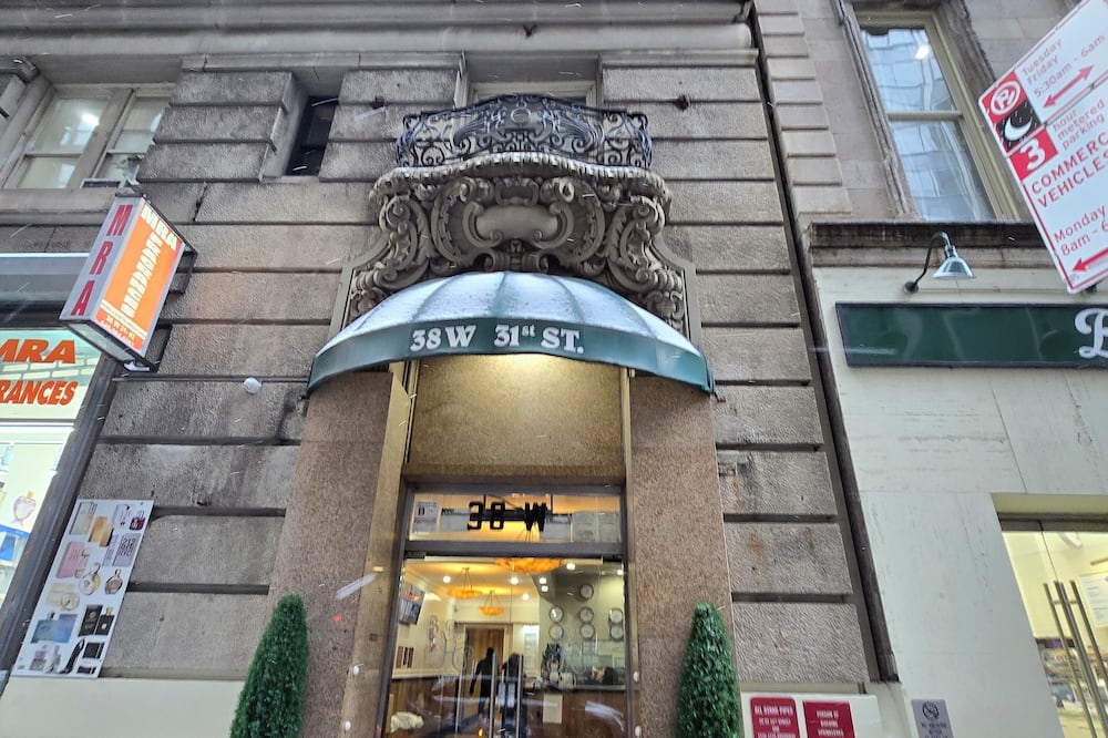 Iconic Hotel