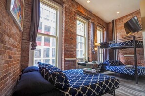 Classic Studio, City View, Tower | Desk, iron/ironing board, free WiFi