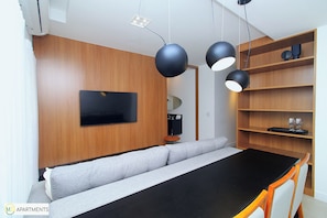 Deluxe Studio | Living area