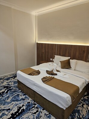 Twin Room, Private Bathroom, City View | In-room safe, blackout drapes, free WiFi