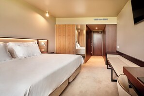 Premium bedding, down comforters, memory foam beds, minibar - The Vinea Collection Hotel by Piamonte Hotels (Monção)