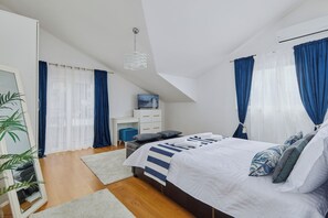 2 chambres, fer et planche à repasser, Wi-Fi, literie fournie