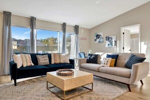 TV, fireplace, offices