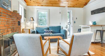 Walk to Beach: South Chatham Home