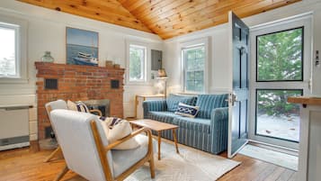 Rumah (2 Bedrooms) | Bagian depan properti