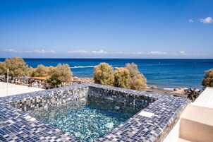 Bañera de hidromasaje privada