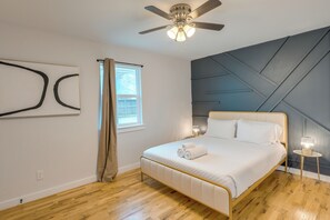 Interior - 14 Mi to Dallas: Irving Escape w/ Patio & Fire Pit (Irving)