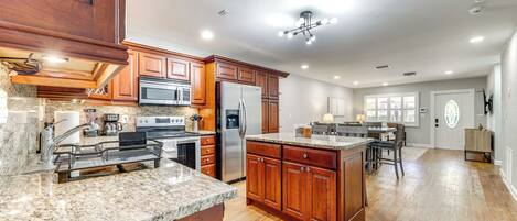 House (2 Bedrooms) | Interior