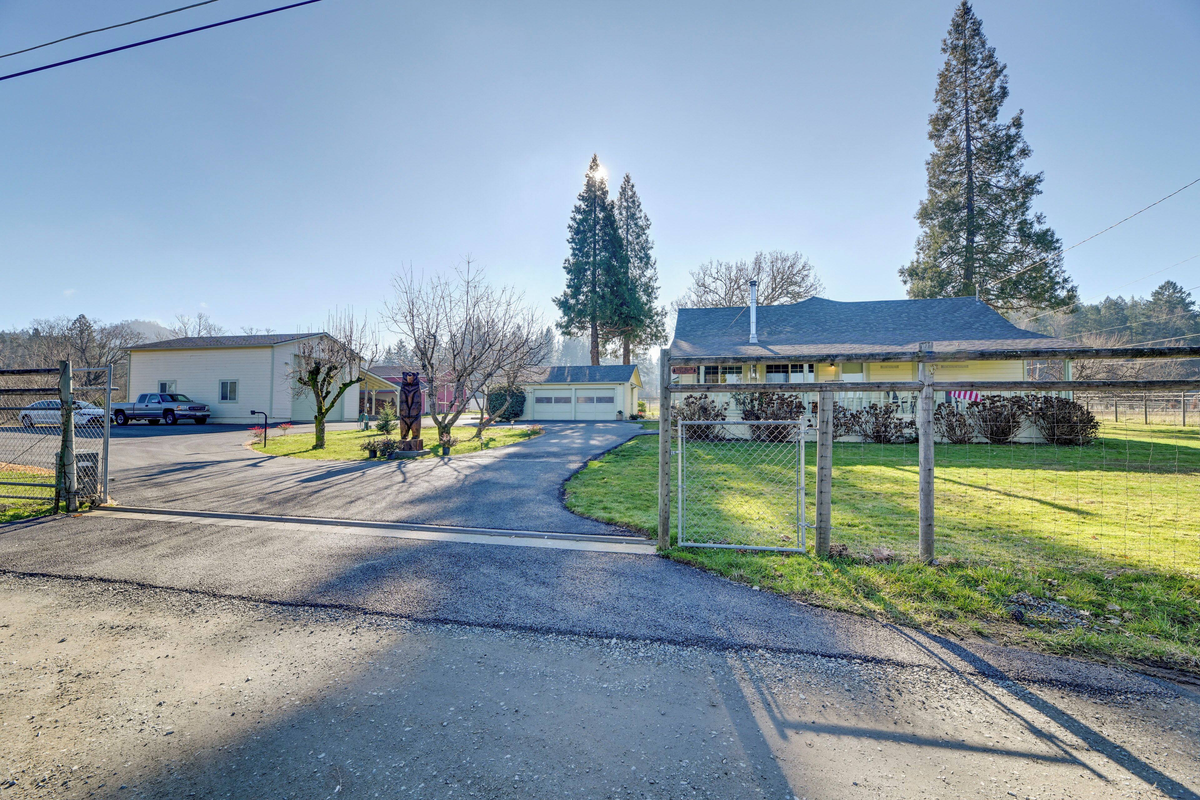 المنشأة من الداخل