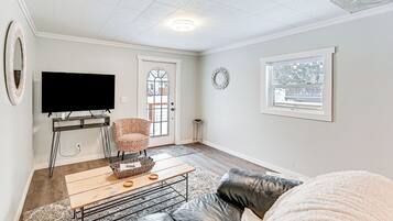 House (1 Bedroom) | Interior
