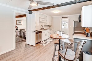House (1 Bedroom) | Interior