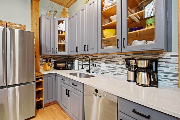 Interior - 'the Nuthouse on Squirrel Creek': Ski, Hike & Fish (Newland)