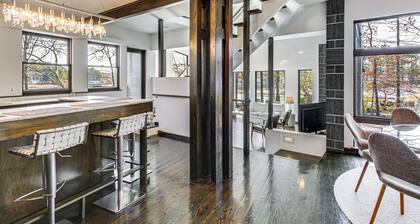 Boat Dock & Views: Stunning Lake Coronado Gem!