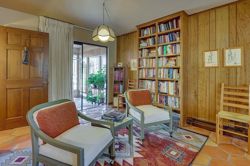 5 Mi to Castlewood Canyon: 'grandma's House'