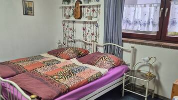 1 Schlafzimmer, Bügeleisen/Bügelbrett, Reisekinderbett, WLAN