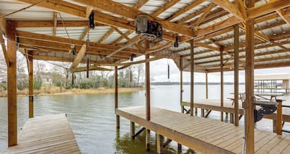 Dock, Decks & Views: Lakefront Cottage