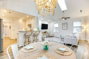 Cottage (2 Bedrooms) | Front of property