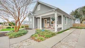 Cottage (2 Bedrooms) | Interior