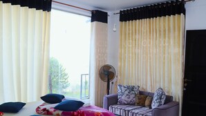 Deluxe Triple Room, Balcony, Mountain View