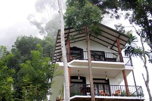 Exterior - Hill Forest Cottage (Ella)