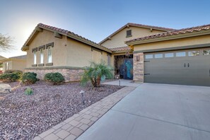 House (3 Bedrooms) | Interior - Putting Green & Hot Tub: Goodyear Retreat! (Goodyear)