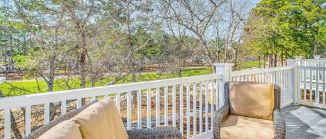 Apartment (2 Bedrooms) | Front of property