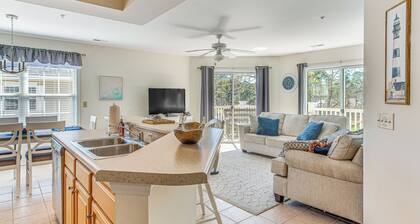 Dog-friendly Condo w/ Resort Perks in Calabash!