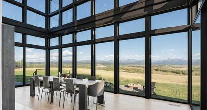 Mtn Views & Private Hot Tub: Luxe Tetonia Retreat