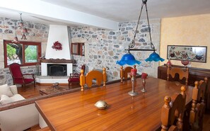 House | 2 bedrooms, Internet