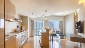 Room - Luxury 1BR Apartment Close to Top Attractions (Dubai)