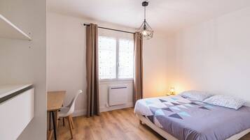 6 camere, ferro/asse da stiro, Wi-Fi, lenzuola