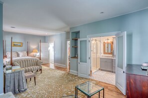 6 多间卧室、熨斗/熨衣板、免费 WiFi、床单