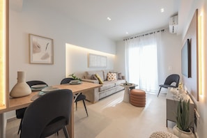 Apartment, Balcony