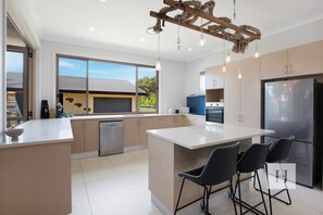 Fridge, microwave, oven, stovetop - Ocean Breeze - Pool, Beaches & Shops close by! (Norah Head)