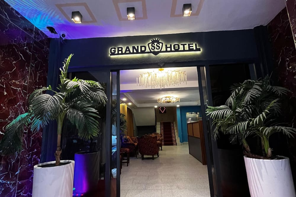 Grand S&S Hotel