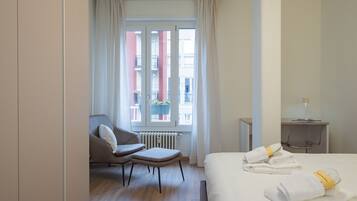 2 bedrooms, bed sheets