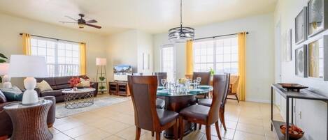 Condo, 3 Bedrooms | Interior