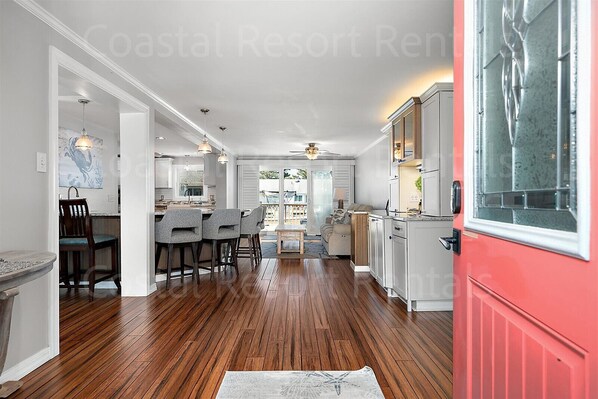 Interior - Stunning 3 Bedroom Single Family Home in Ocean City! (Ocean City)