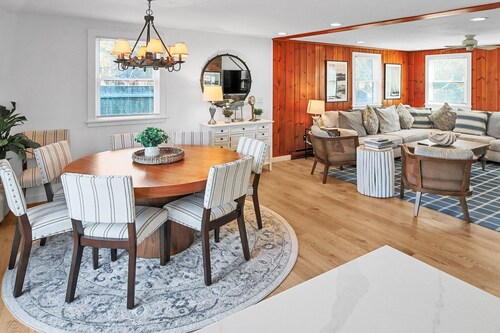 Charming 3br Home In Nantucket's Natural Beauty 3 Bedroom Home