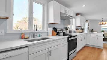 Rumah, 3 kamar tidur | Dapur pribadi | Lemari es, oven, mesin pembuat kopi/teh, dan pemanggang roti