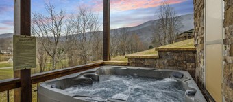 Robeson Hood Lodge 4 Bedroom Home